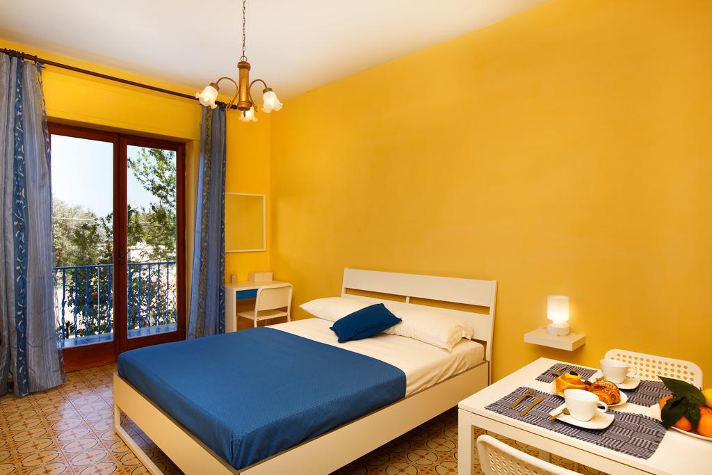 B&B Sorrento Sunshine Room photo